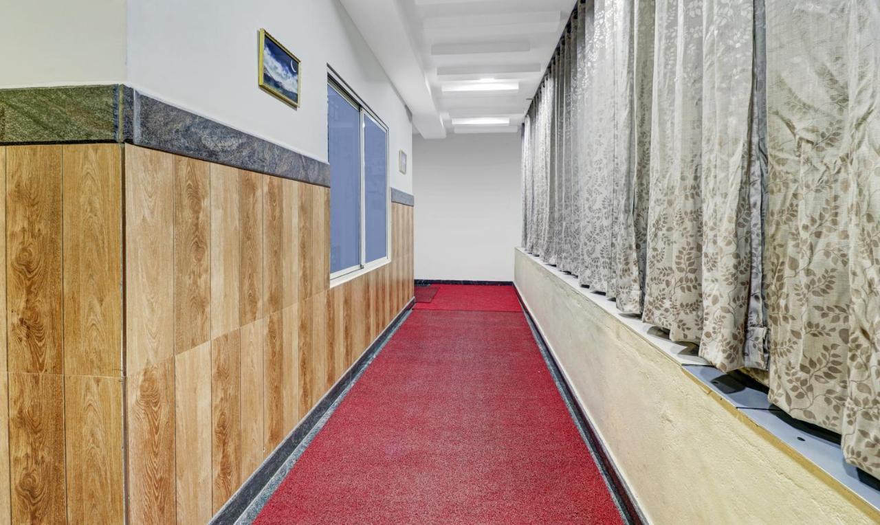 Lee Comfort Kushālnagar Εξωτερικό φωτογραφία